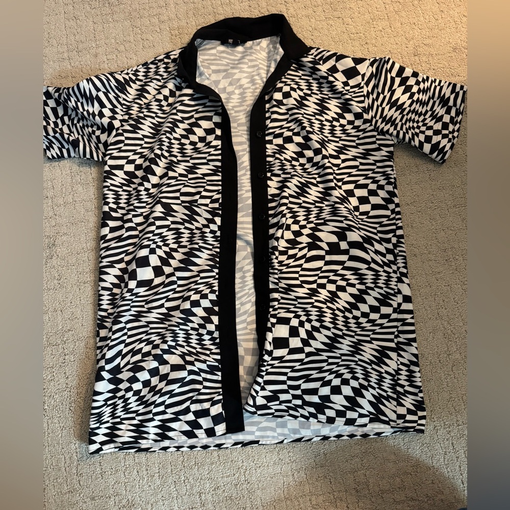 Black & White Optical-Print Button-Up Shirt